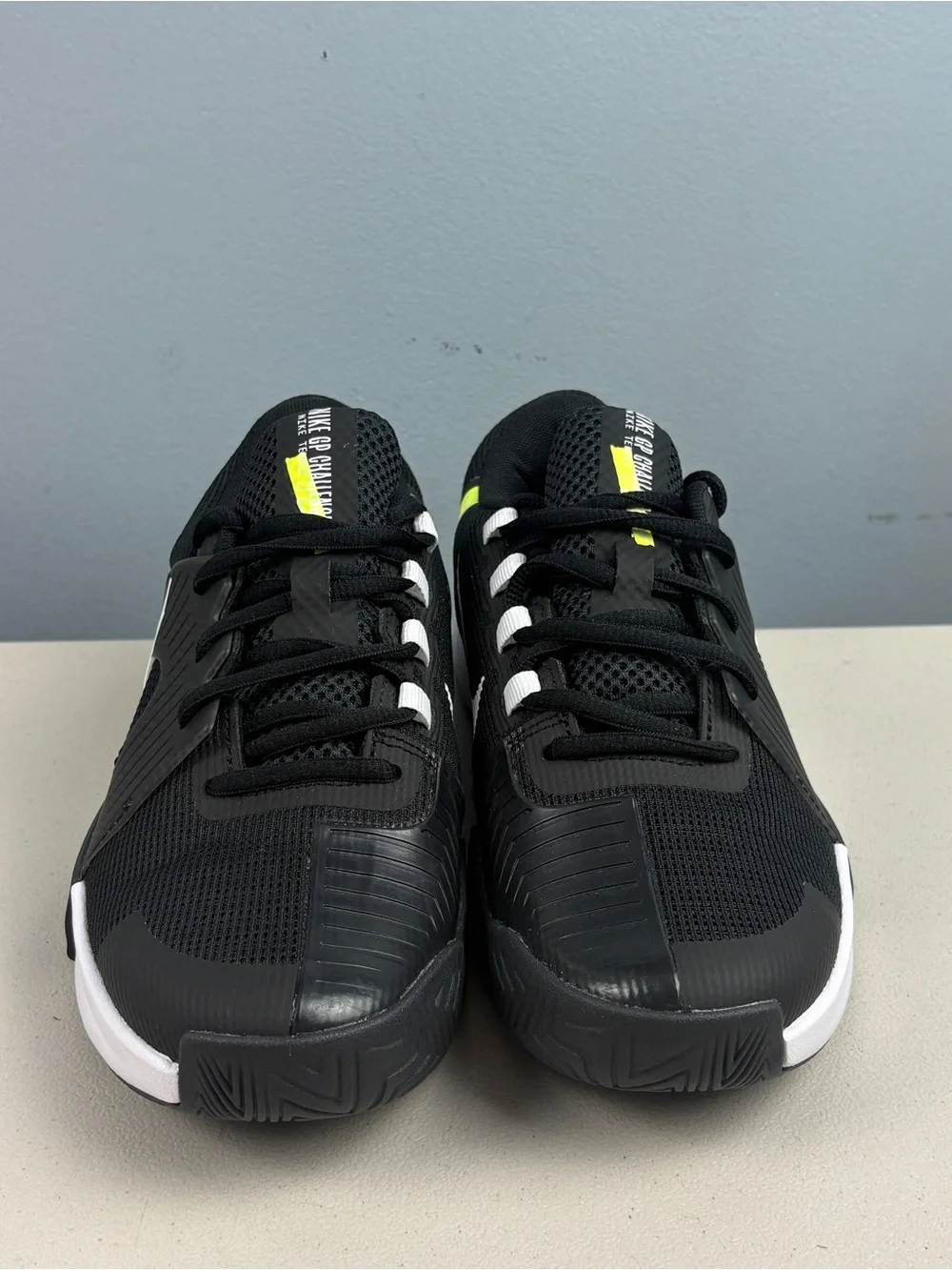 Nike Zoom GP Challenge Hard Court Tennis Sneaker Woman’s Sz 6.5